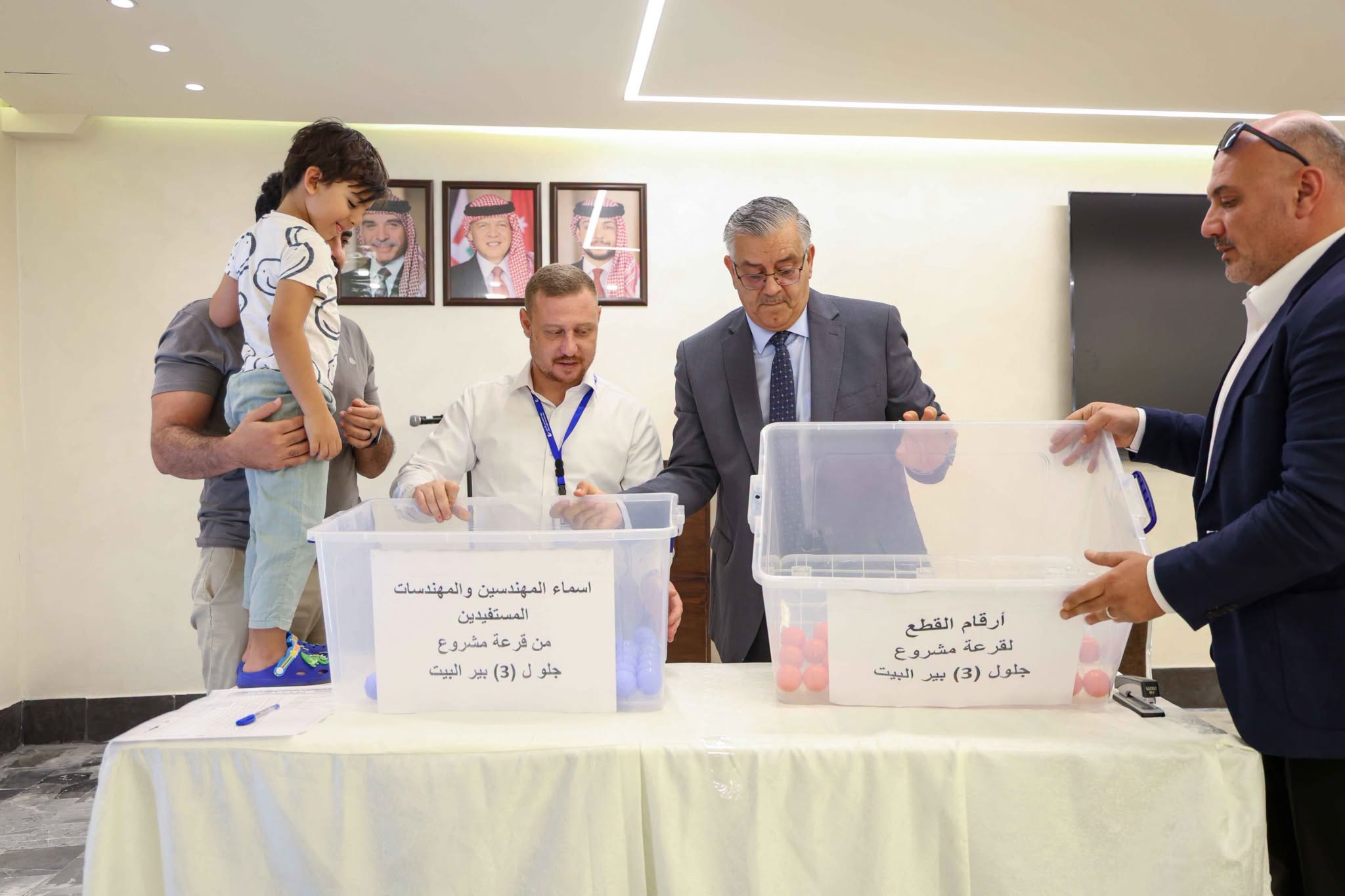 نقابة المهندسين تجري قرعة مشروع 