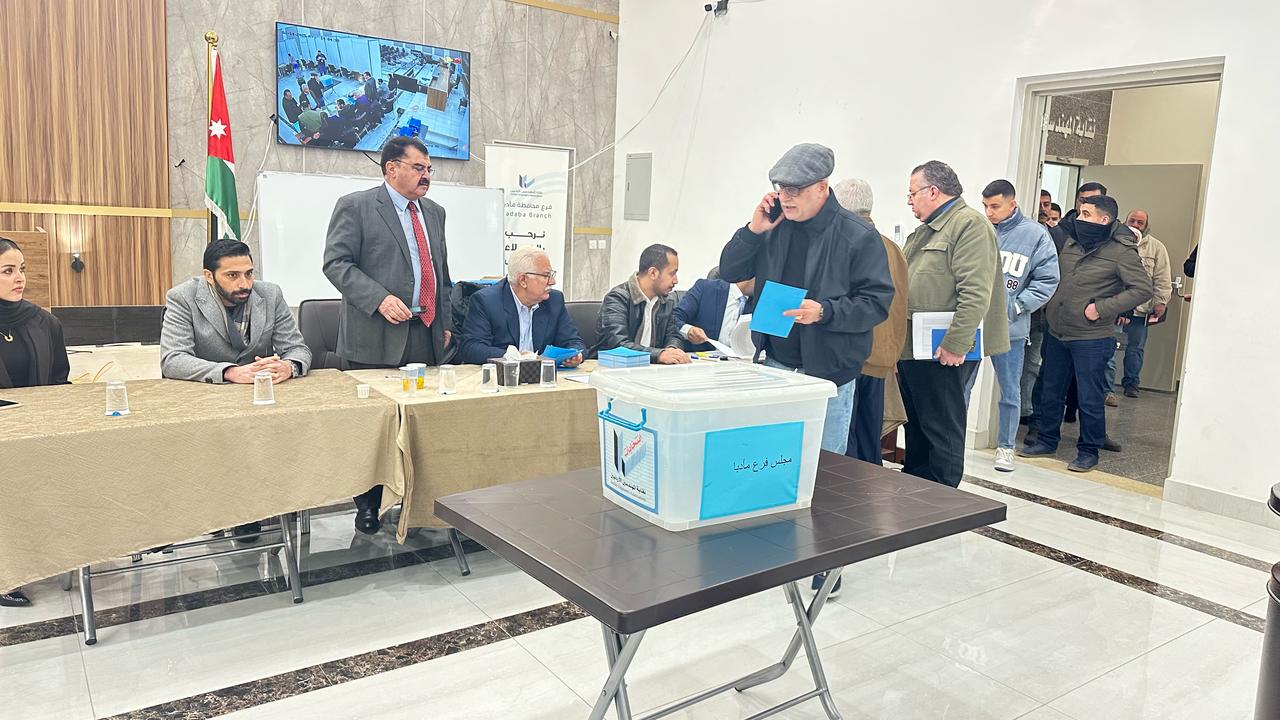 فتح صناديق الاقتراع لانتخابات أربعة فروع للمهندسين في المحافظات