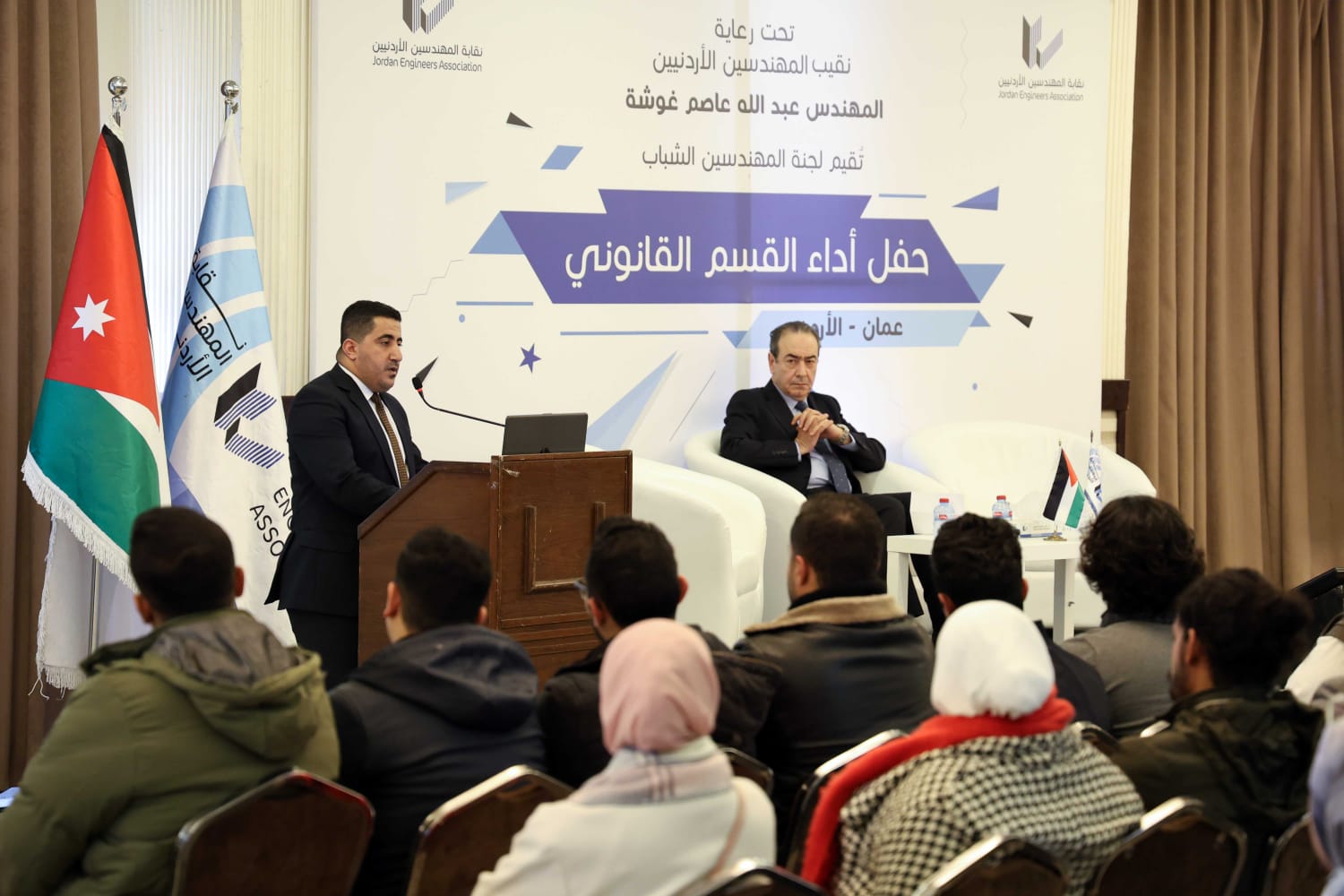 f2e8bdaa-c591-44ab-84a0-a5df986fa3ef